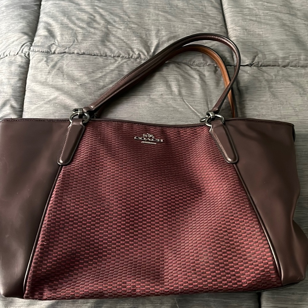 Nice Coach Purse. Brown leather and Maroon cloth